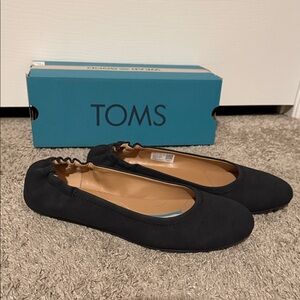 TOMS Women's Elegant Black Suede Flats